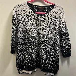 Dana Buchman 💯 Cotton. Sweater Size   Black and white pattern EUC 3/4 sleeve